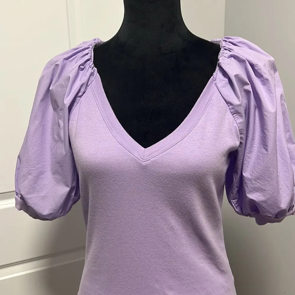 a loves a Women's Purple Stretchy Soft Top Puffy Sleeves Blouse size M - Picture 2 of 5